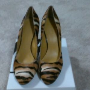 Women's shoes